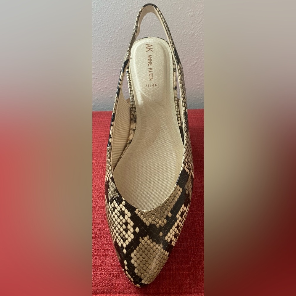 NWT…ANN KLEIN WOMENS SNAKESKIN SLINGBACK FLATS - Picture 9 of 16
